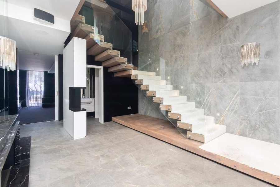 To Let 3 Bedroom Property for Rent in Camps Bay Western Cape